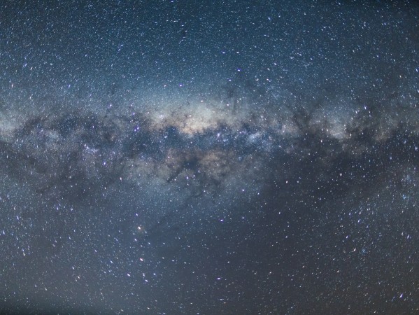 银河系到底算个什么形状的星系？这事儿比你想的有意思