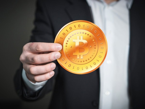 昨晚那个外星人告诉我，你们银河系，其实分9级