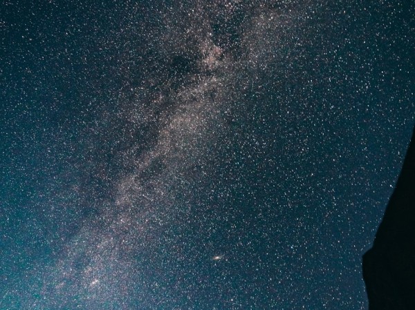 银河系一号线四川站，我在地铁尽头看到了星辰与花椒