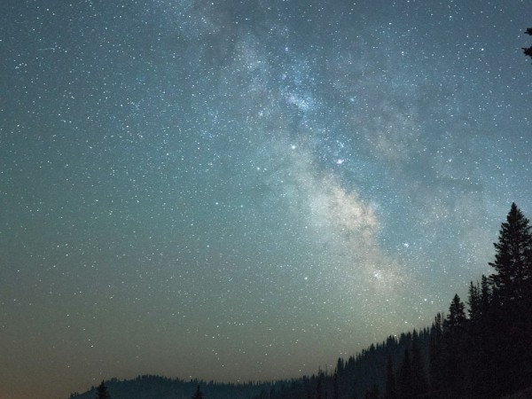 那天晚上，我捡到了一颗掉落在银河系的小星星