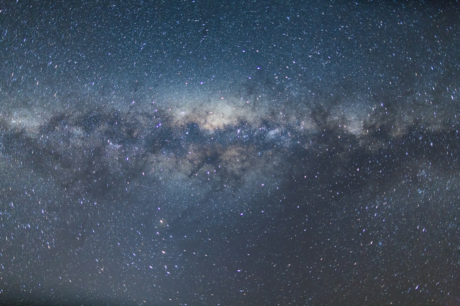 银河系的隐形斗篷，我们星系被一圈暗物质包裹着吗？