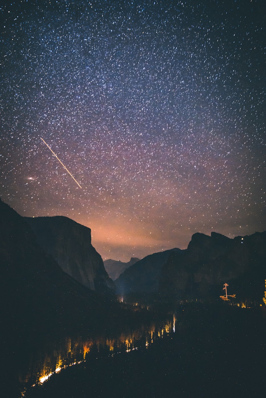 玉夫座星系和银河系,到底谁个头更大? 玉夫座星系和银河系,到底谁个头更大?