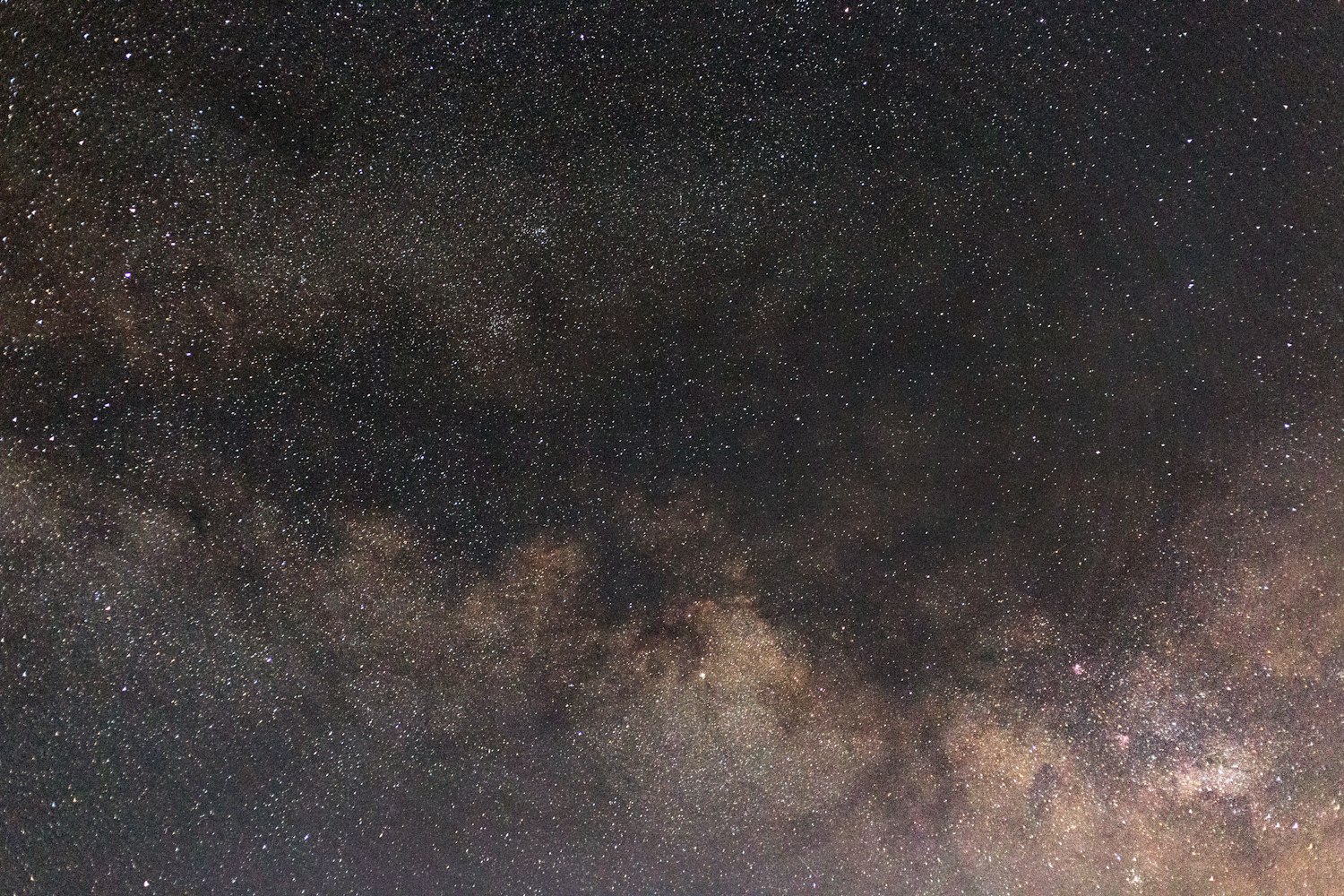 夜空中最亮的那颗星，才是银河系的吗？