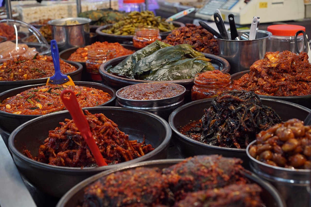 谁创造了银河系万物?昨晚我在阳台吃泡面时突然想到这个问题 谁创造了银河系万物?昨晚我在阳台吃泡面时突然想到这个问题