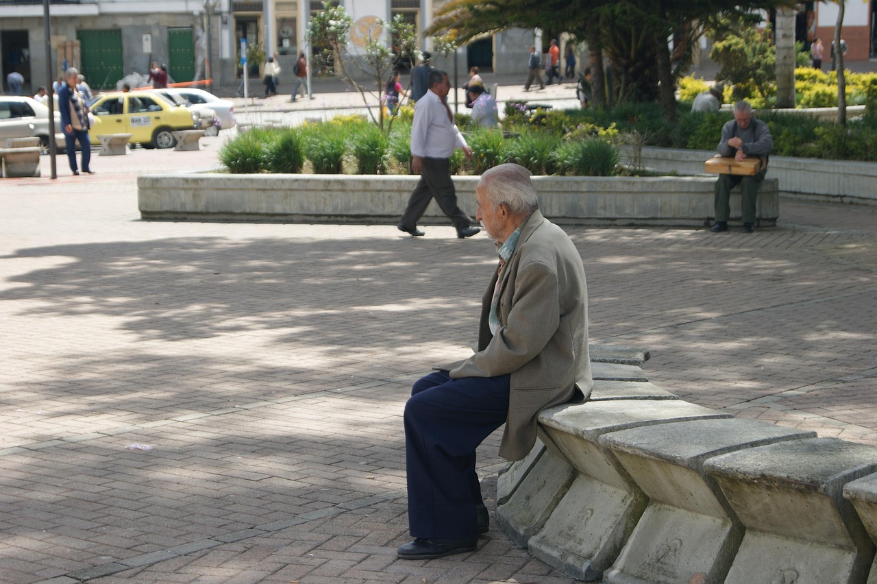 昨天去老李家,被他家新换的窗户给震住了 昨天去老李家,被他家新换的窗户给震住了