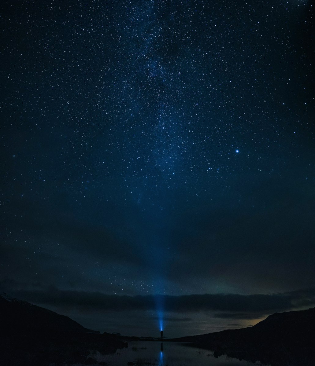 银河系漫游指南，我如何偶然下载了宇宙的歌