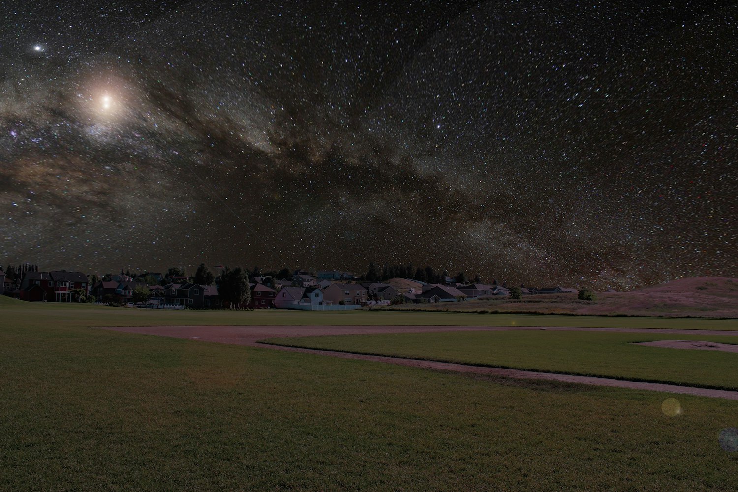 晚上陪孩子看星星,她一句话把我问住了,太阳系和银河系到底啥区别? 晚上陪孩子看星星,她一句话把我问住了,太阳系和银河系到底啥区别?